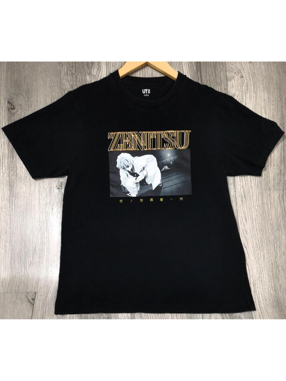 UT Uniqlo Zenitsu Anime Black T Shirt Men’s Size Small Excellent Condition #12